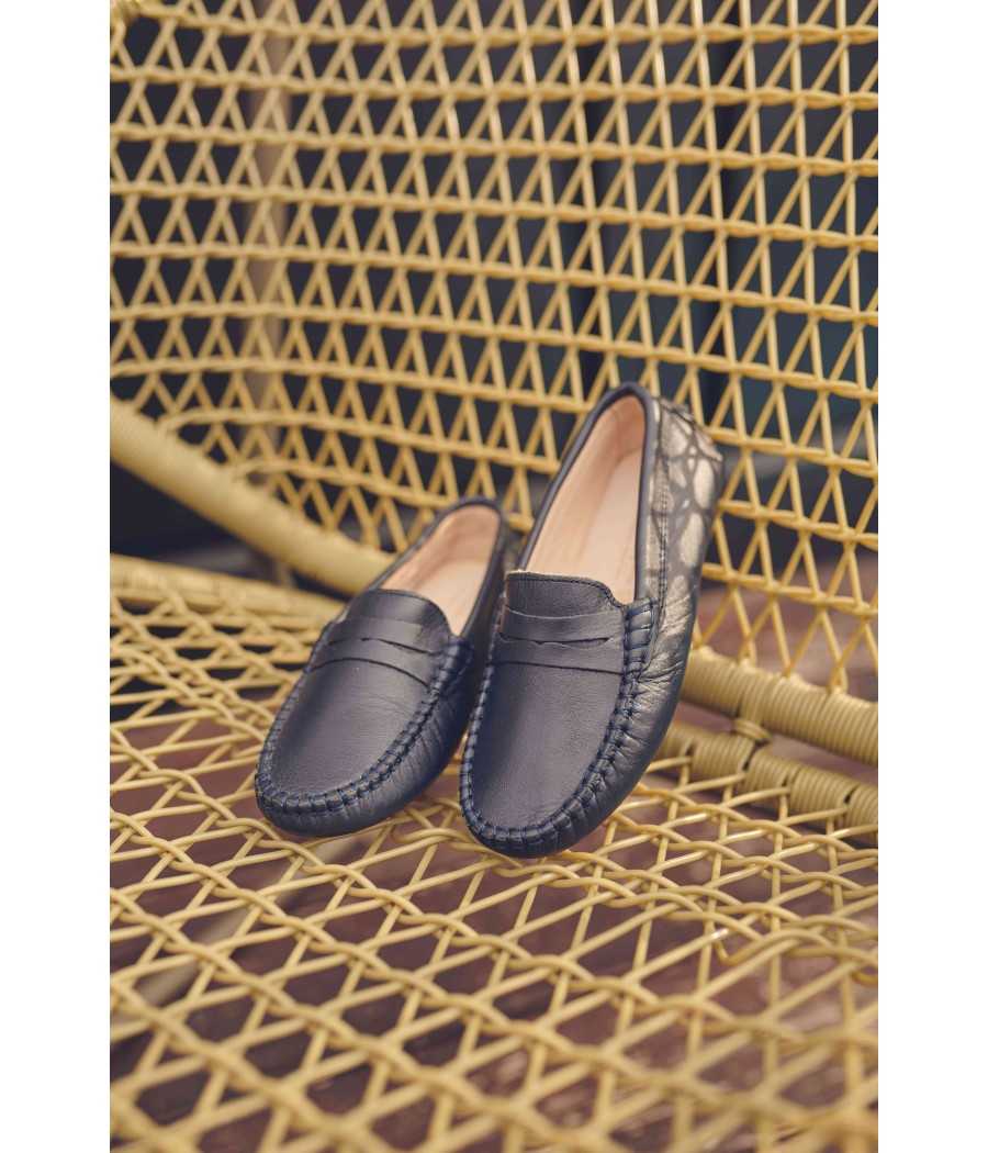 Moccasin Ishi blue leather| Manuela de Juan