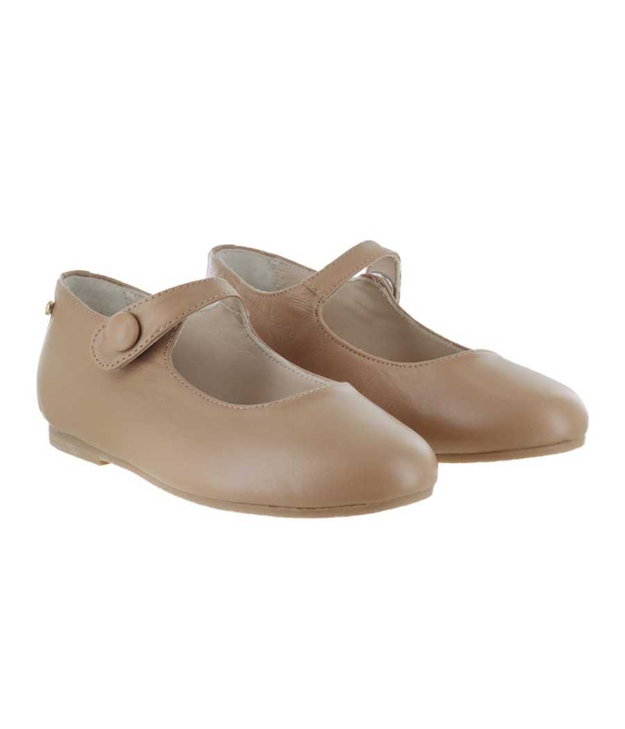 Mary-Jane Guity honey leather| Manuela de Juan Mary-Jane Guity honey leather| Manuela de Juan
