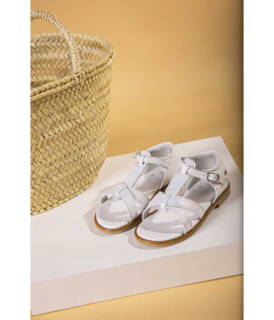 Sandal Claire white metallic leather| Manuela de Juan