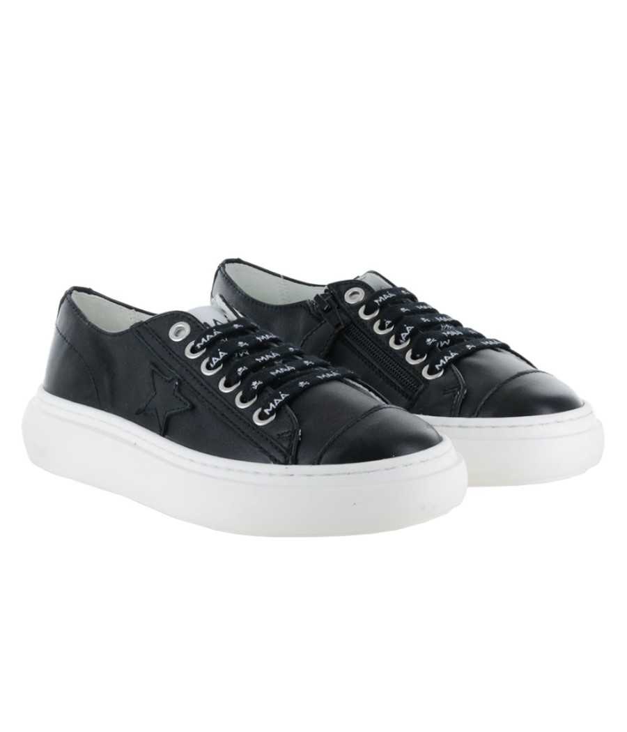 Sneakers black leather| Manuela de Juan