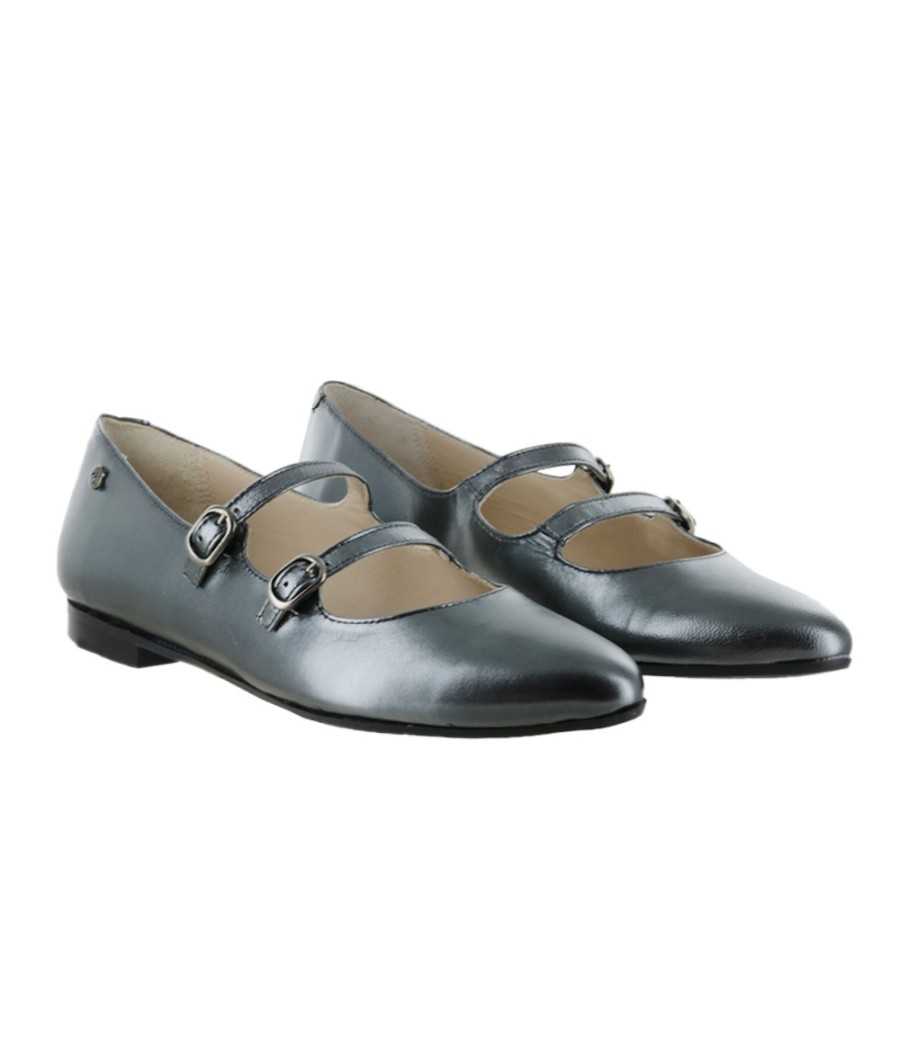 Mercedita Jade en piel plateada| Manuela de Juan Mercedita Jade en piel plateada| Manuela de Juan
