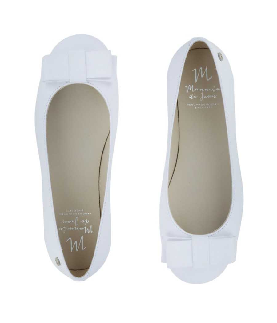 Bailarina Priscilla en piel blanco| Manuela de Juan