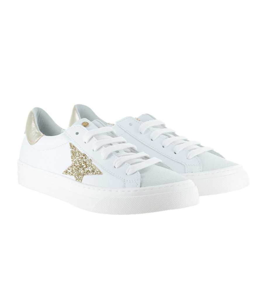 Sneakers Stella Gold| Manuela de Juan Sneakers Stella Gold| Manuela de Juan