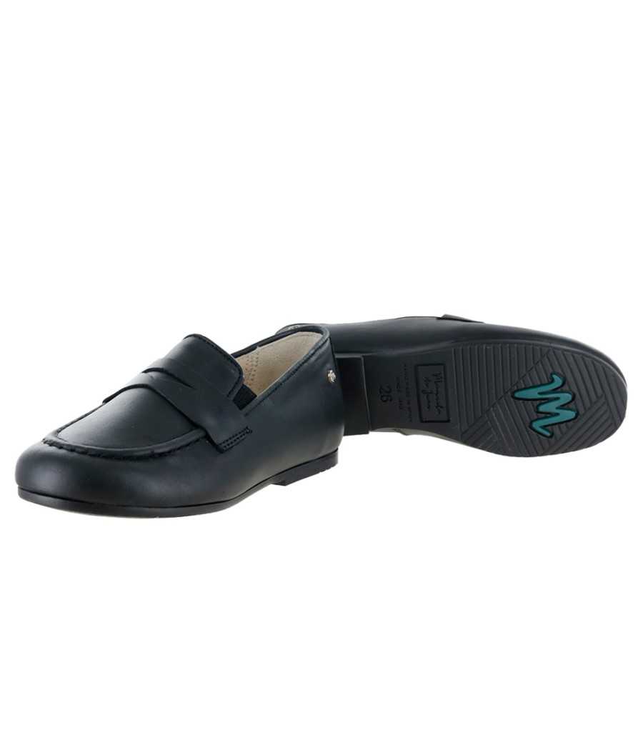 Zapato slip-on en piel negro|Manuela de Juan
