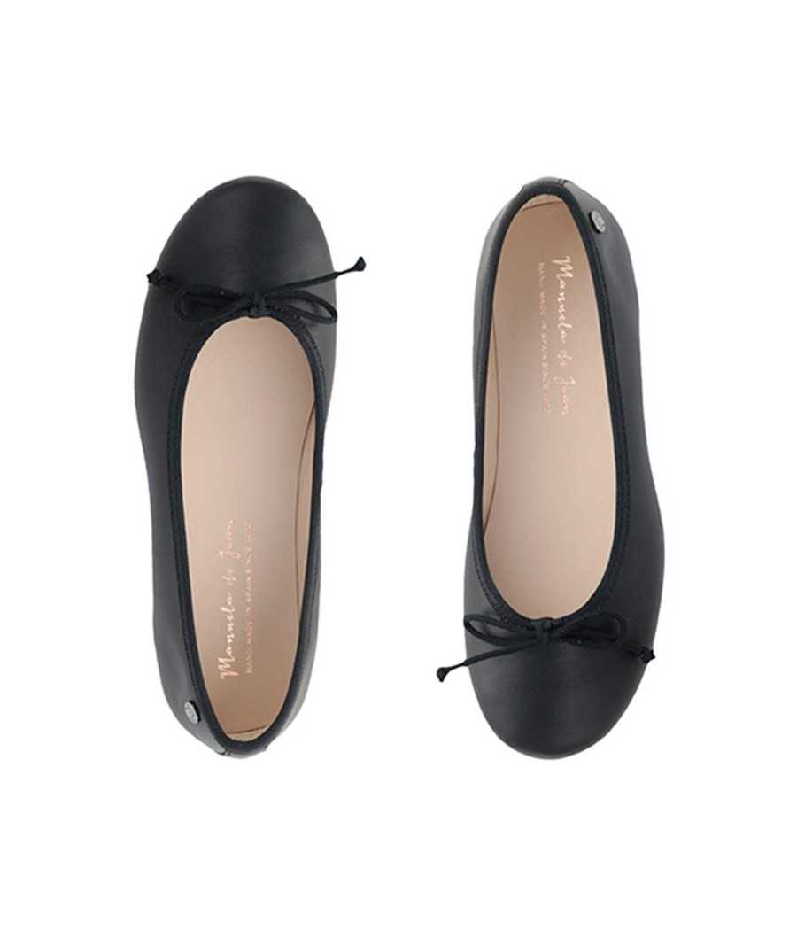 Bailarina Lyla en piel negro| Manuela de Juan