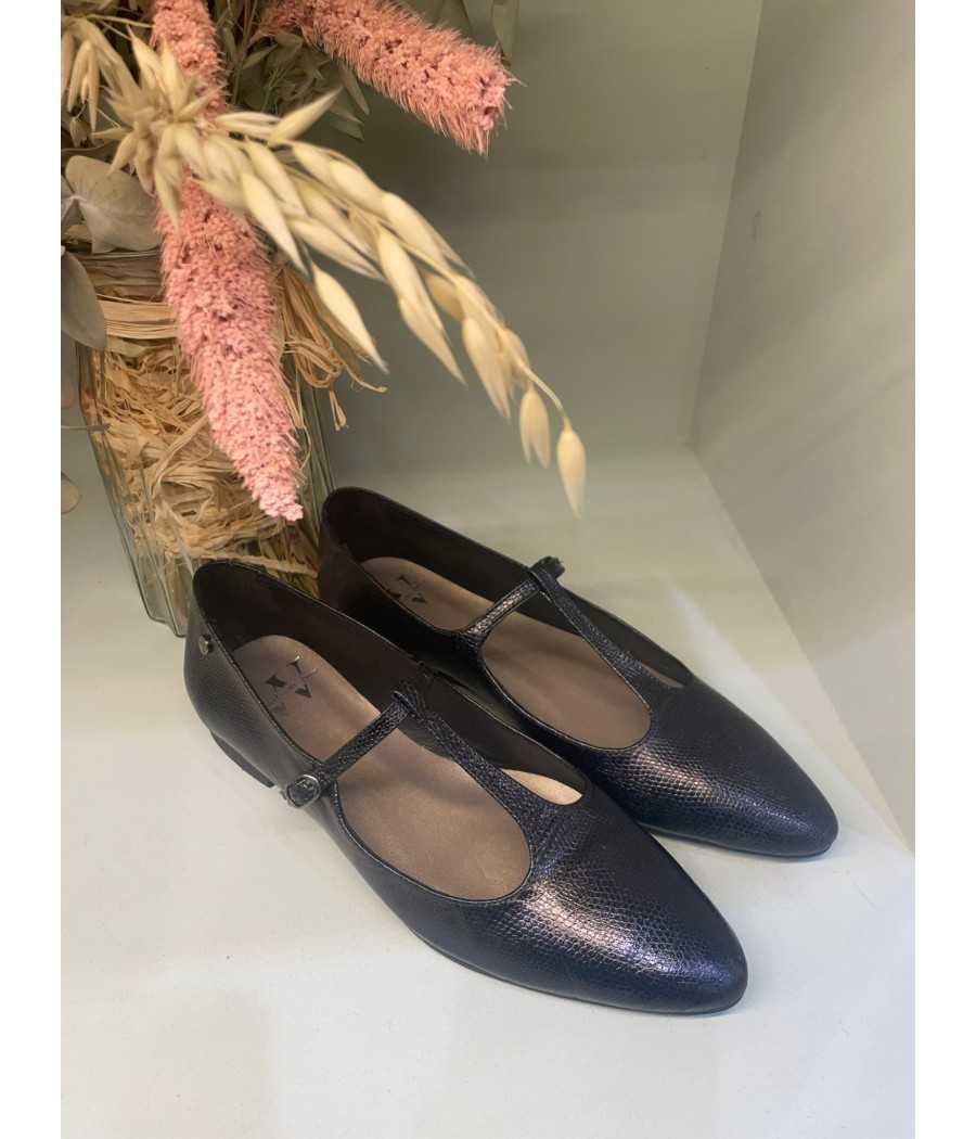 Merceditas Diana en piel grabada azul | Manuela de Juan | Elegancia y confort